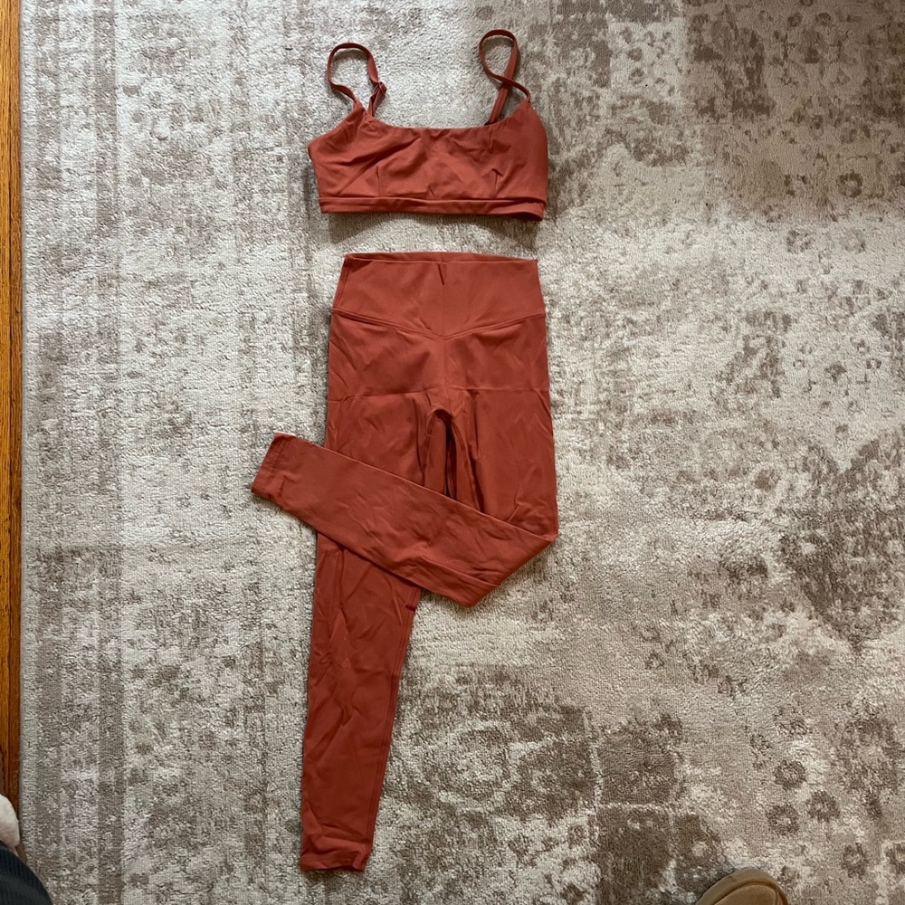 Balance Athletica Sunstone Bra and Leggings Set